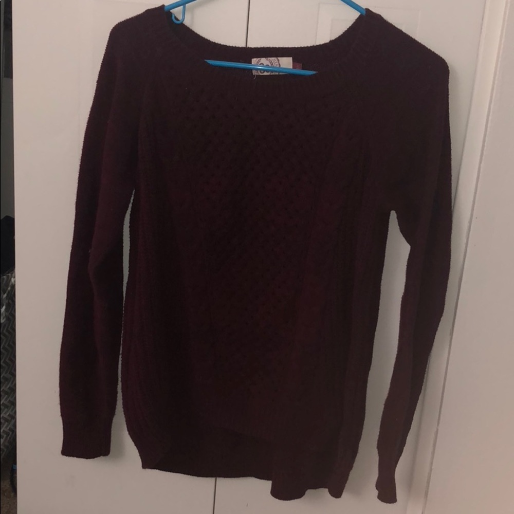 Maroon sweater